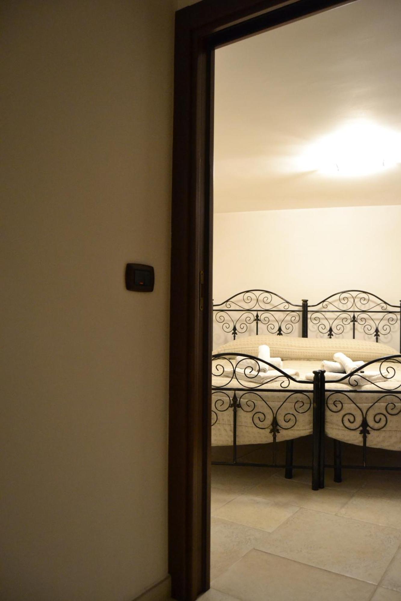 Al Borgo Antico Ristorante E B&B Crispiano Экстерьер фото