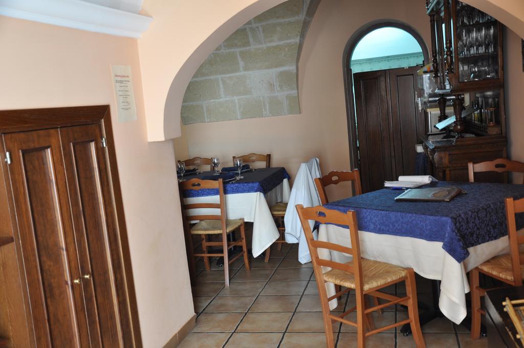 Al Borgo Antico Ristorante E B&B Crispiano Экстерьер фото